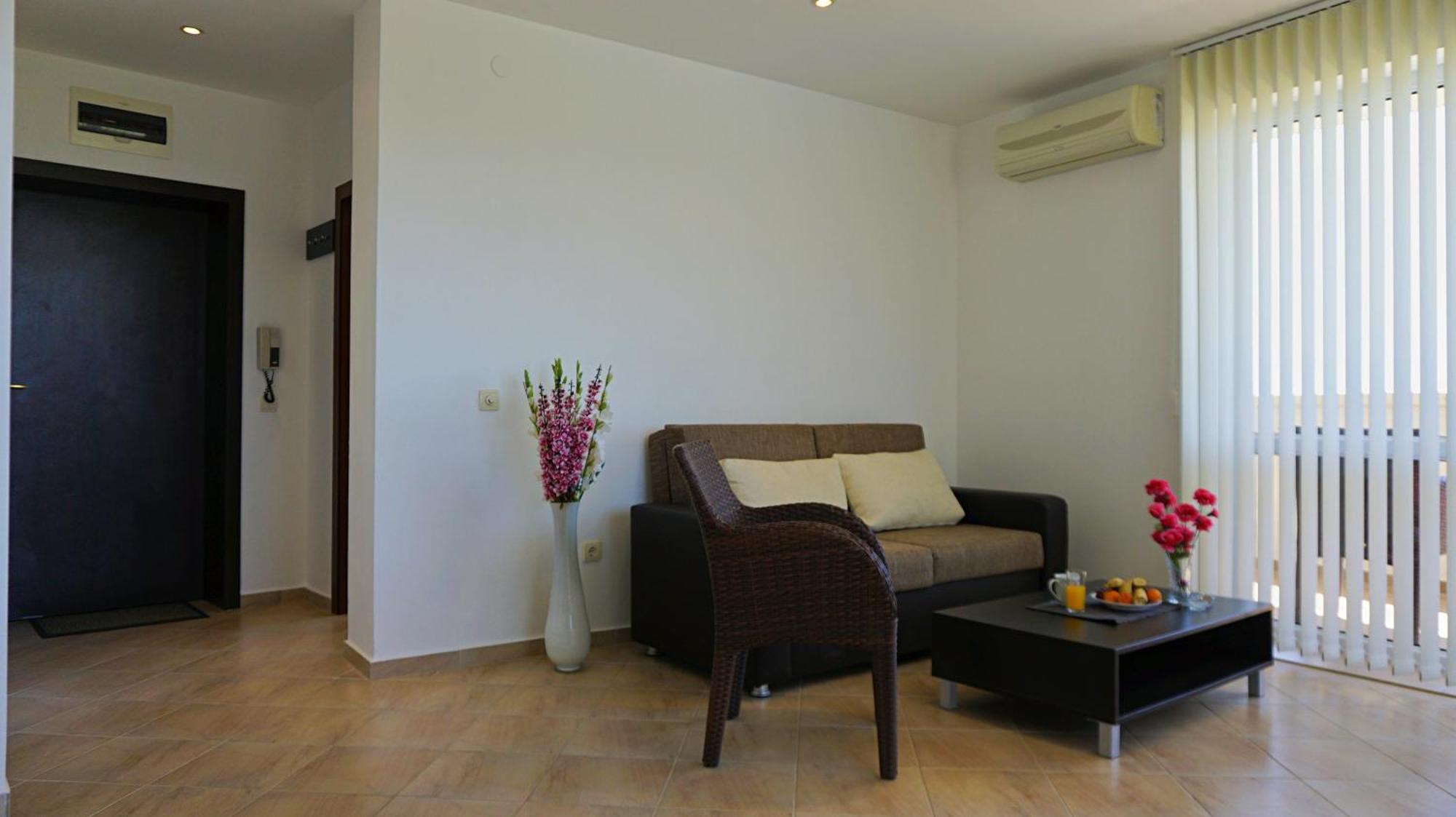Апартаменти Сънбрийз - Sunbreeze Apartments Byala  Exterior foto